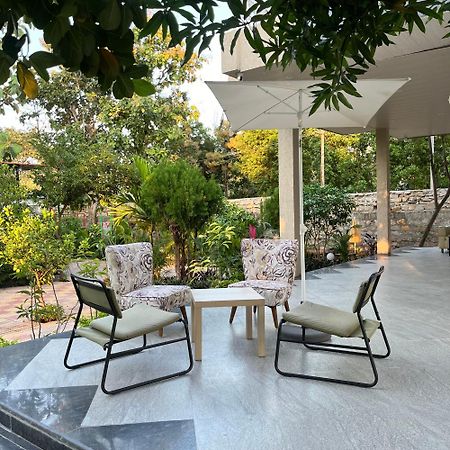 Jlr Farm Stay Haiderabad Buitenkant foto