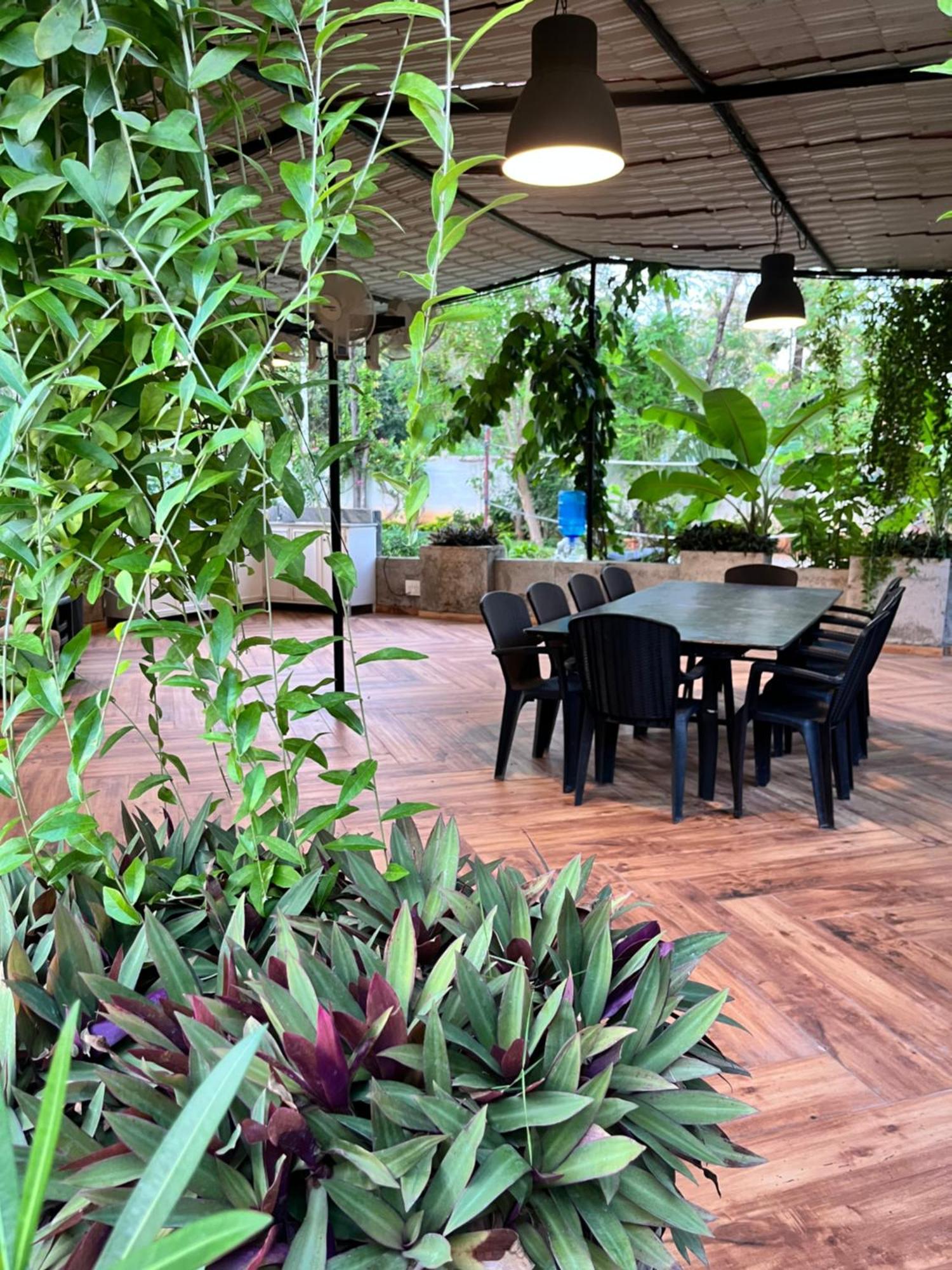 Jlr Farm Stay Haiderabad Buitenkant foto