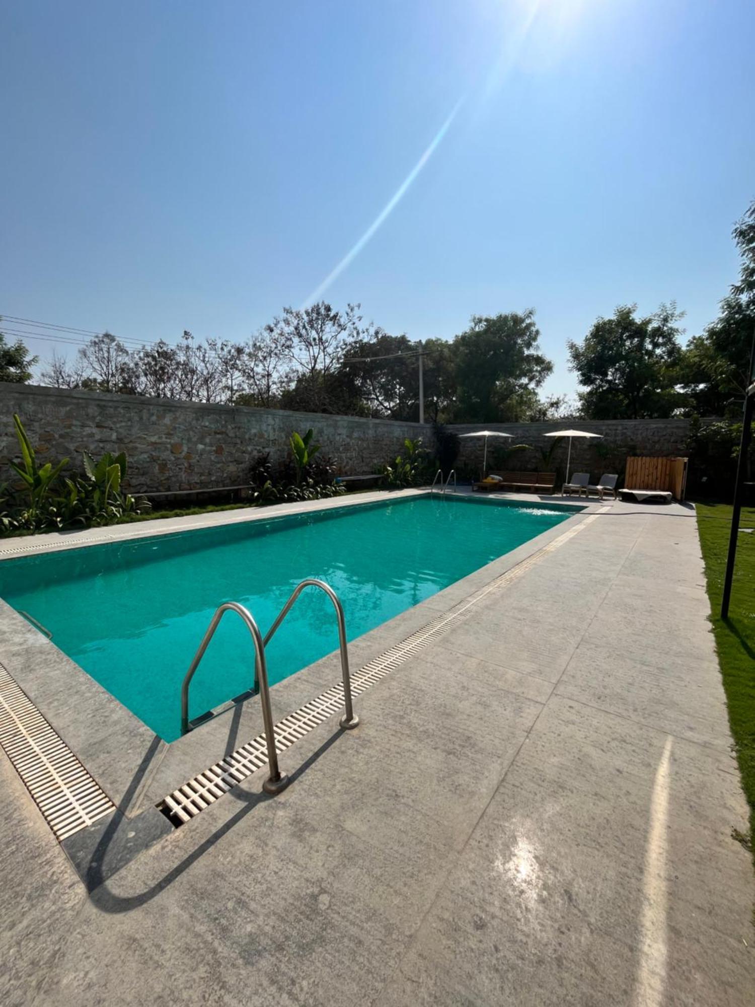 Jlr Farm Stay Haiderabad Buitenkant foto